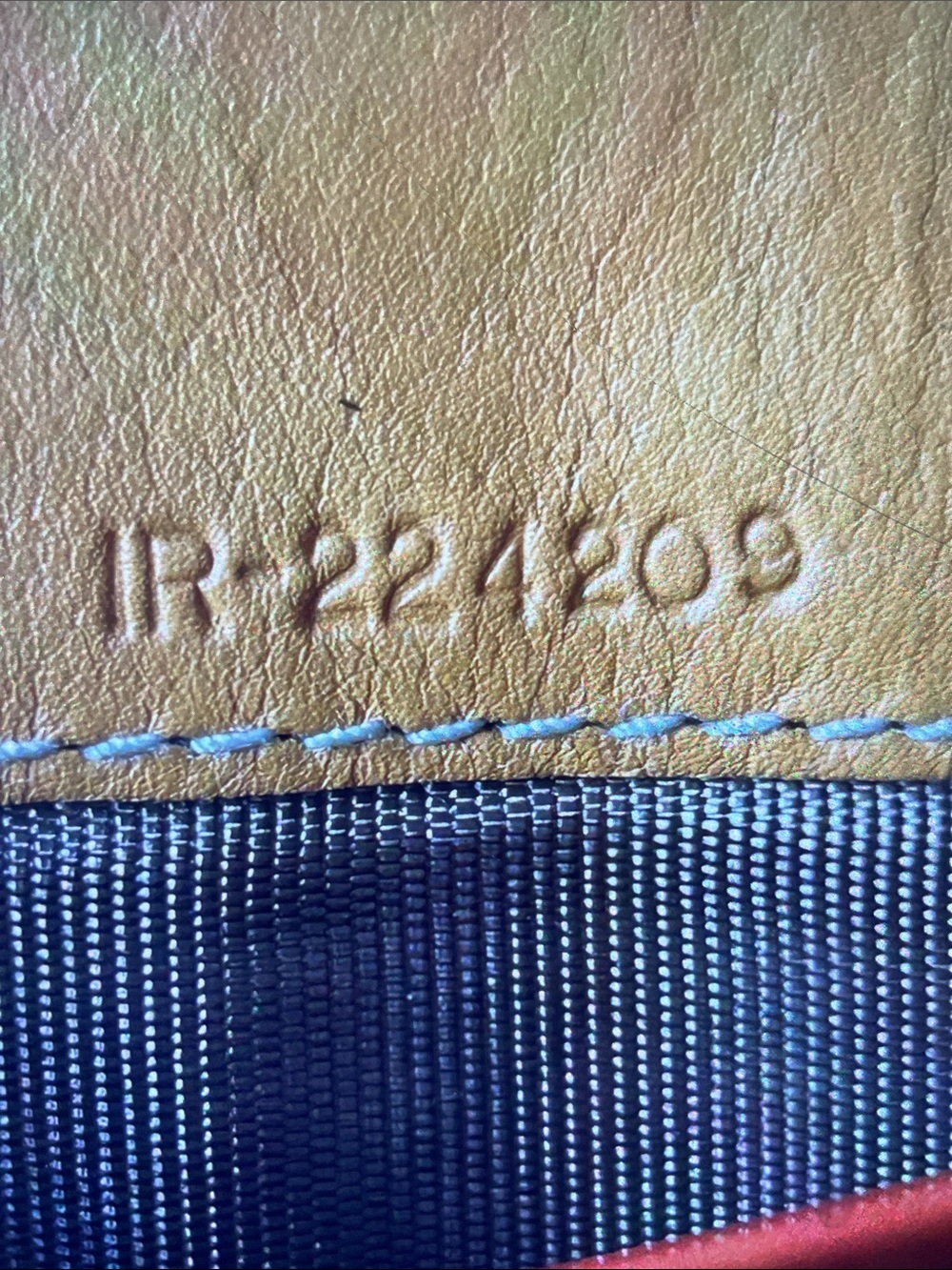 Salvatore Ferragamo COLORFUL UNIQUE GANCINI Embossed Wallet EUC - Picture 10 of 11